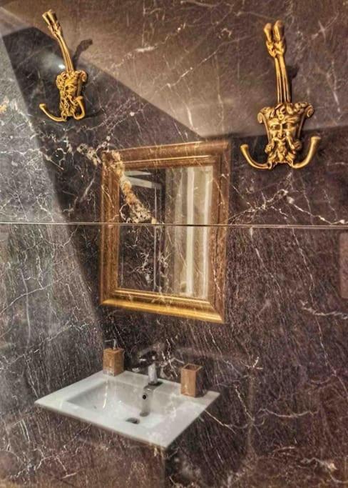 Royal Blue Grand Suite No 4 Piraeus Port Exterior photo